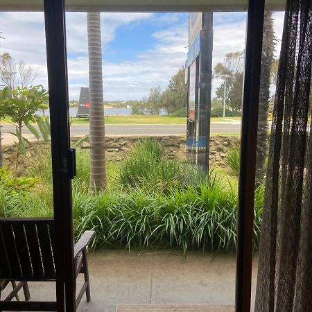Abel Tasman Waterfront Motel Lakes Entrance Eksteriør billede